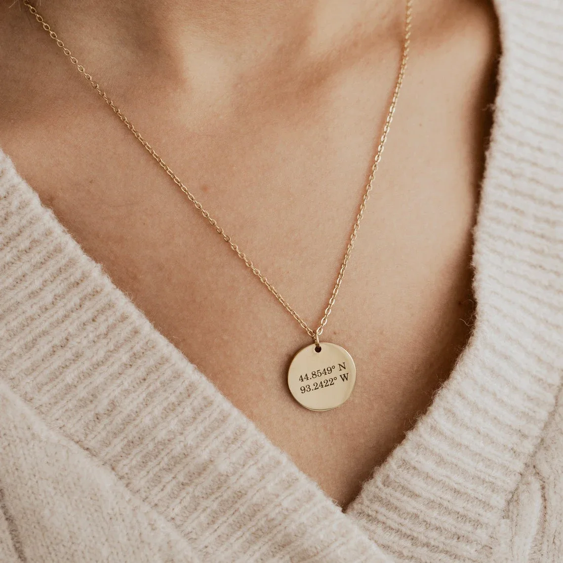 Nomi incisi personalizzati Dat - Birth Flower Necklace recensione e prezzo