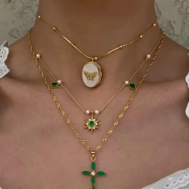 Nuova Collana con Ciondolo Ang - Birth Flower Necklace recensione e prezzo